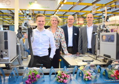 In Havatec's booth, there was a lot of attention for the various flower processing and bouquet machines. From left to right Tristan, Jorien, Eric and Alex spoke to all interested parties.